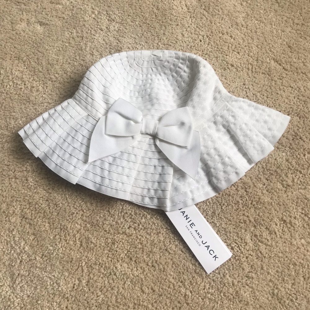 NWT Janie and Jack Girls Bow Hat in White, 3-6 mos